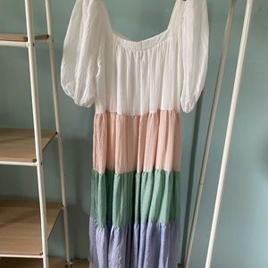 Color block dress. Puff sleeve. From Red Dress. Size Small. Like new!